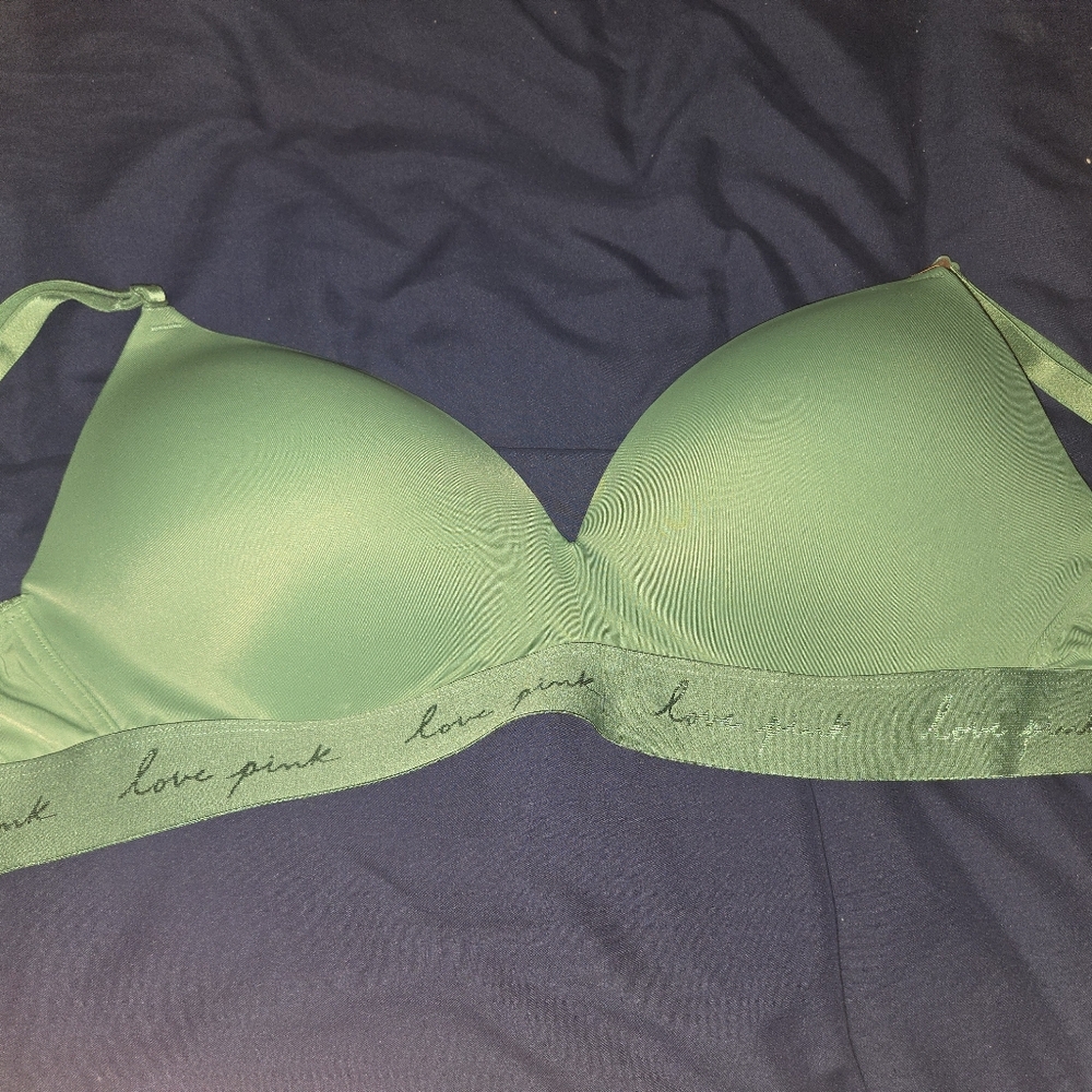 PINK Victoria's Secret Green Bra